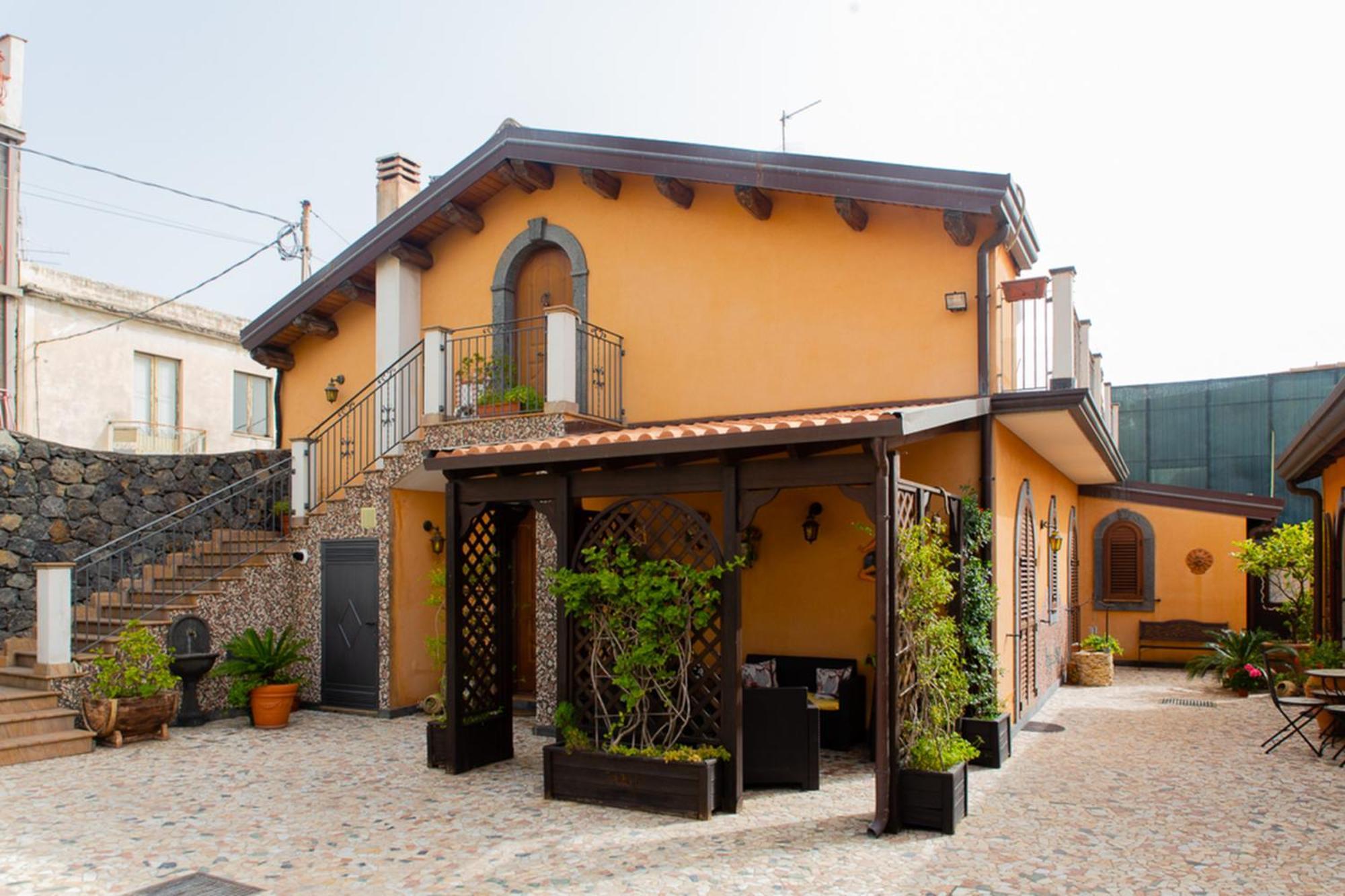 B&B Villa Liliya Fiumefreddo di Sicilia Exterior photo