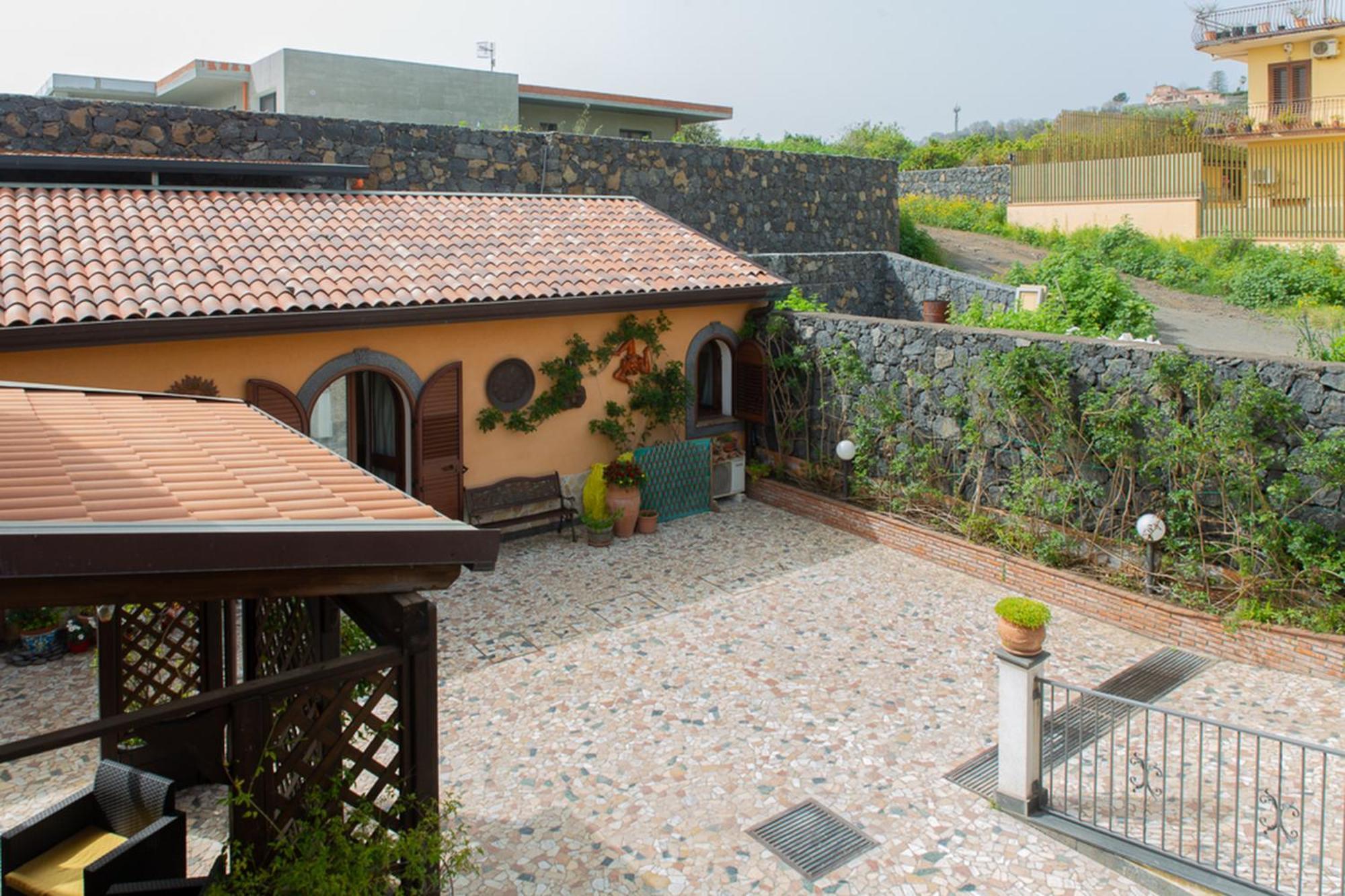 B&B Villa Liliya Fiumefreddo di Sicilia Exterior photo